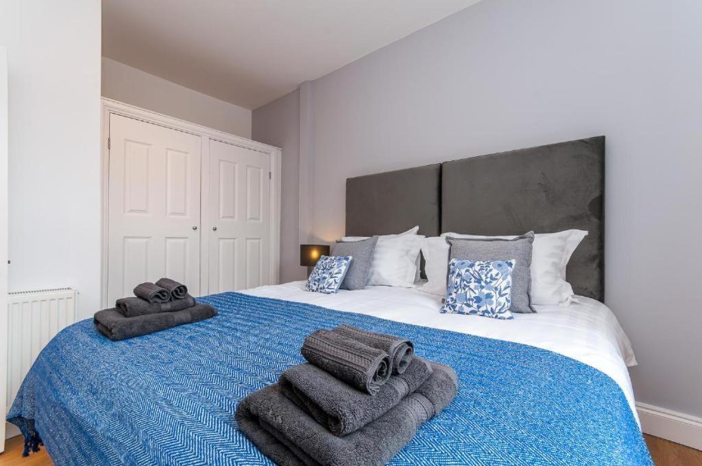 Seaside Serenity - Stunning Sea View Retreat 마게이트 외부 사진
